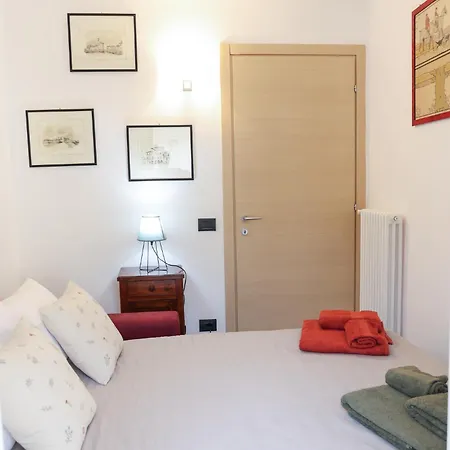 Corso Alfieri From 1700s Ac & Queen Bed Apartman Asti