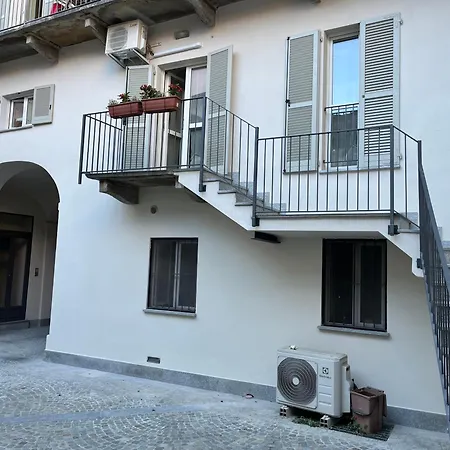 Lägenhet Corso Alfieri From 1700s Ac & Queen Bed Asti