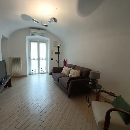 Apartman Corso Alfieri From 1700s Ac & Queen Bed Asti